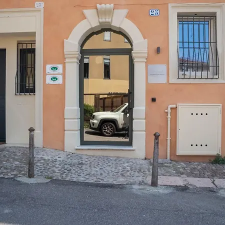 Calcirelli Apartahotel 2*